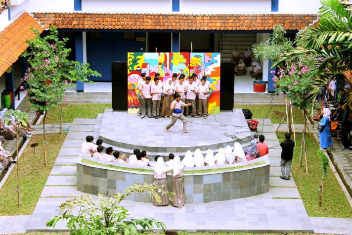 Dari Teori ke Praktik: Pengembangan Diri di Boarding School Al Masoem Bandung