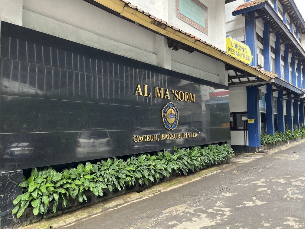 Kenapa Dunia Nyata Tidak Peduli Ranking Tapi Butuh Anak Tangguh