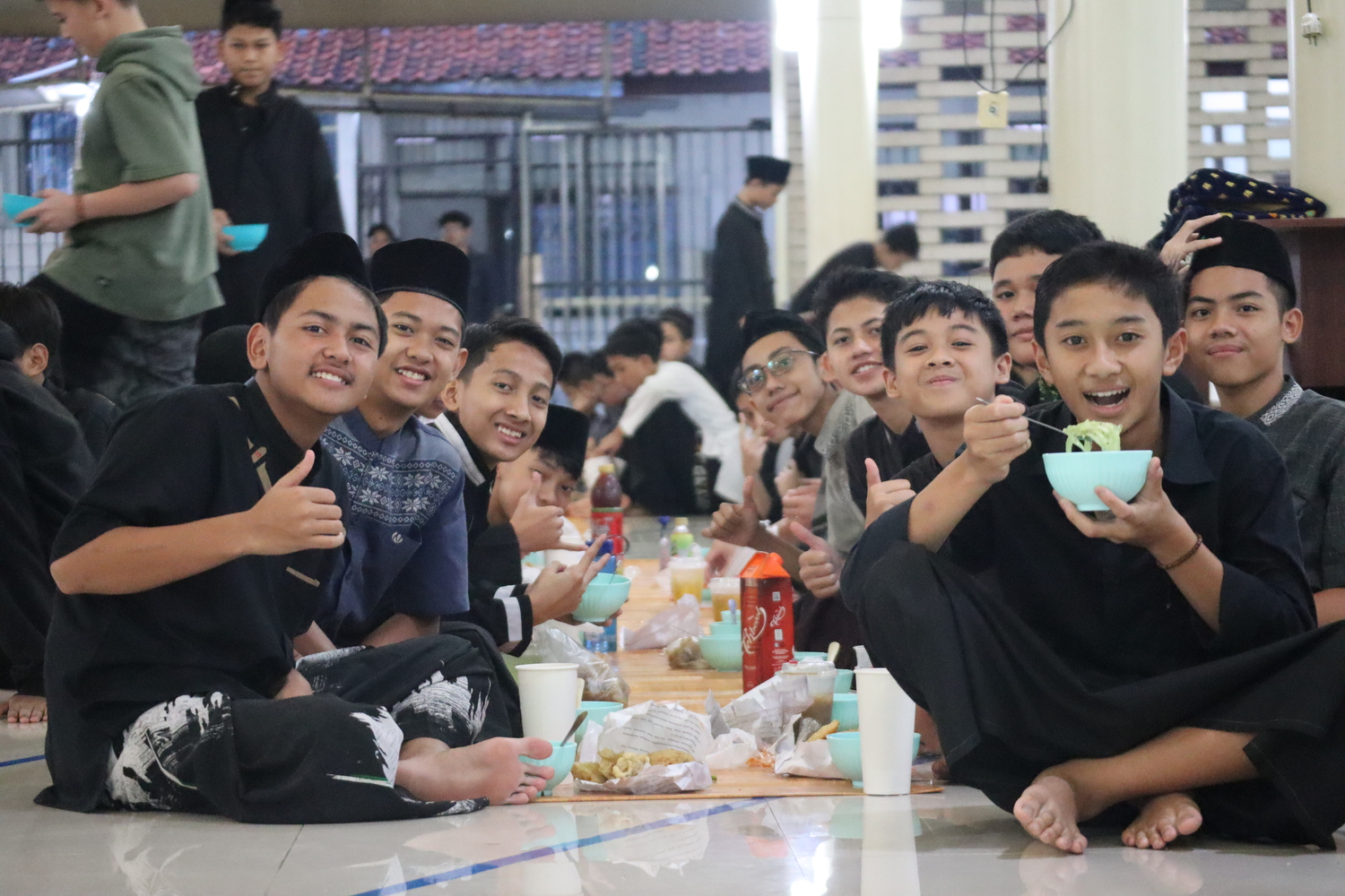 Guru Hebat Adalah yang Bisa Menemukan Emas di Balik Diamnya Anak