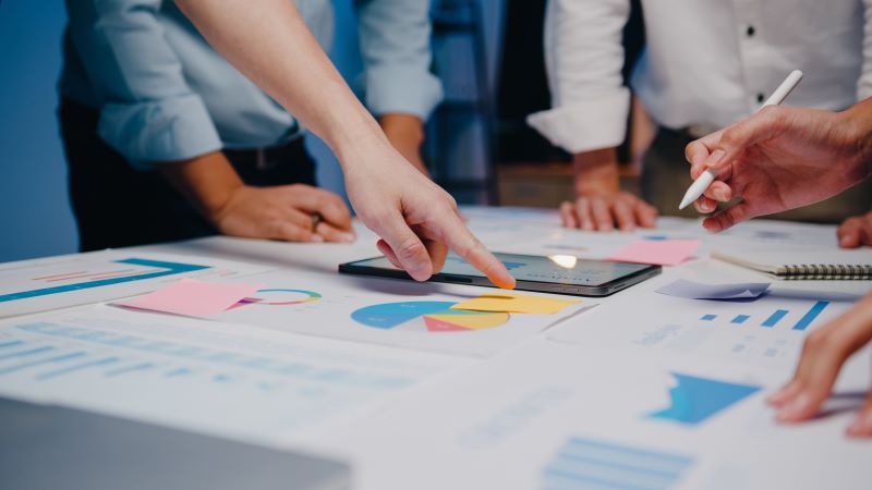 Strategi Digital Bisnis 2026: Cara Bertahan dan Unggul di Tengah Persaingan Online yang Padat