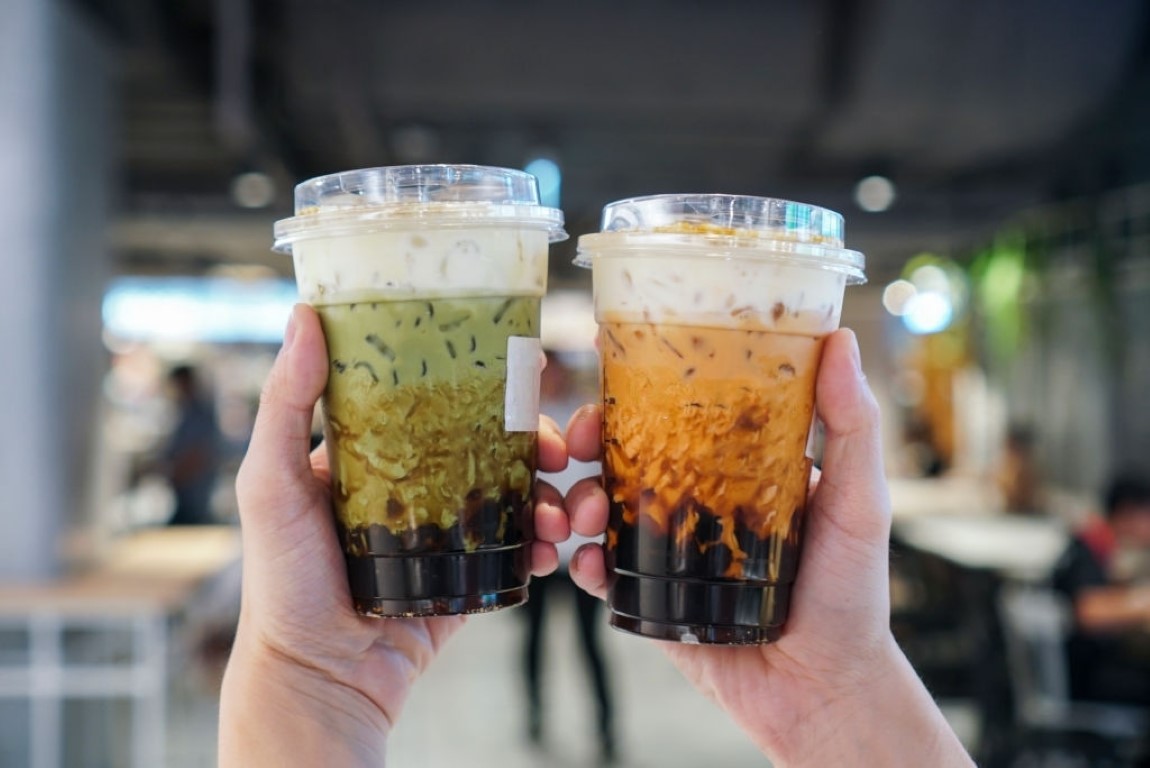 Produk Minuman Kekinian yang Laku Keras Berkat Estetika Warna dan Nama Unik