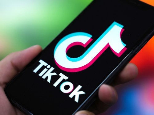 Dapatkan Jasa Followers TikTok Cepat untuk Meningkatkan Popularitas Anda di Rajakomen.com