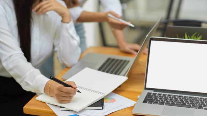 Latihan Uji Kompetensi Profesi Kesehatan Online di Tryout.id sebagai Pendekatan Evaluasi Terintegrasi