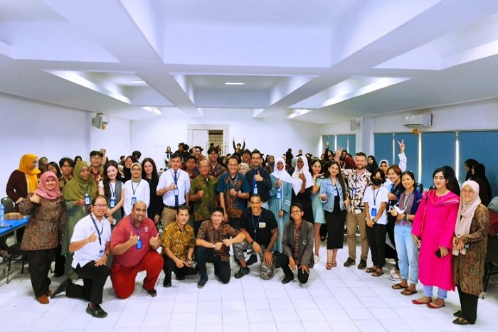 Kuliah Tamu dan Seminar: Membangun Jaringan Profesional Mahasiswa