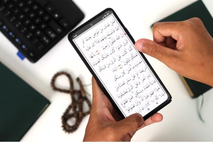 Al-Qurâ€™an Sudah Digital, Ibadah Jadi Ringan atau Justru Kita Makin Lalai?