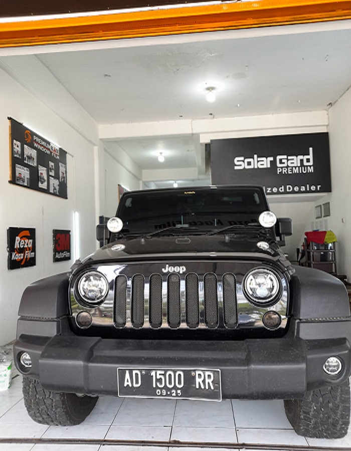 Ini Alasannya Mengapa Harus Menggunakan Solar Gard Black Phantom untuk Mobil Anda