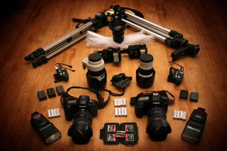 Memilih Peralatan Dasar Fotografi dan Videografi untuk Pemula