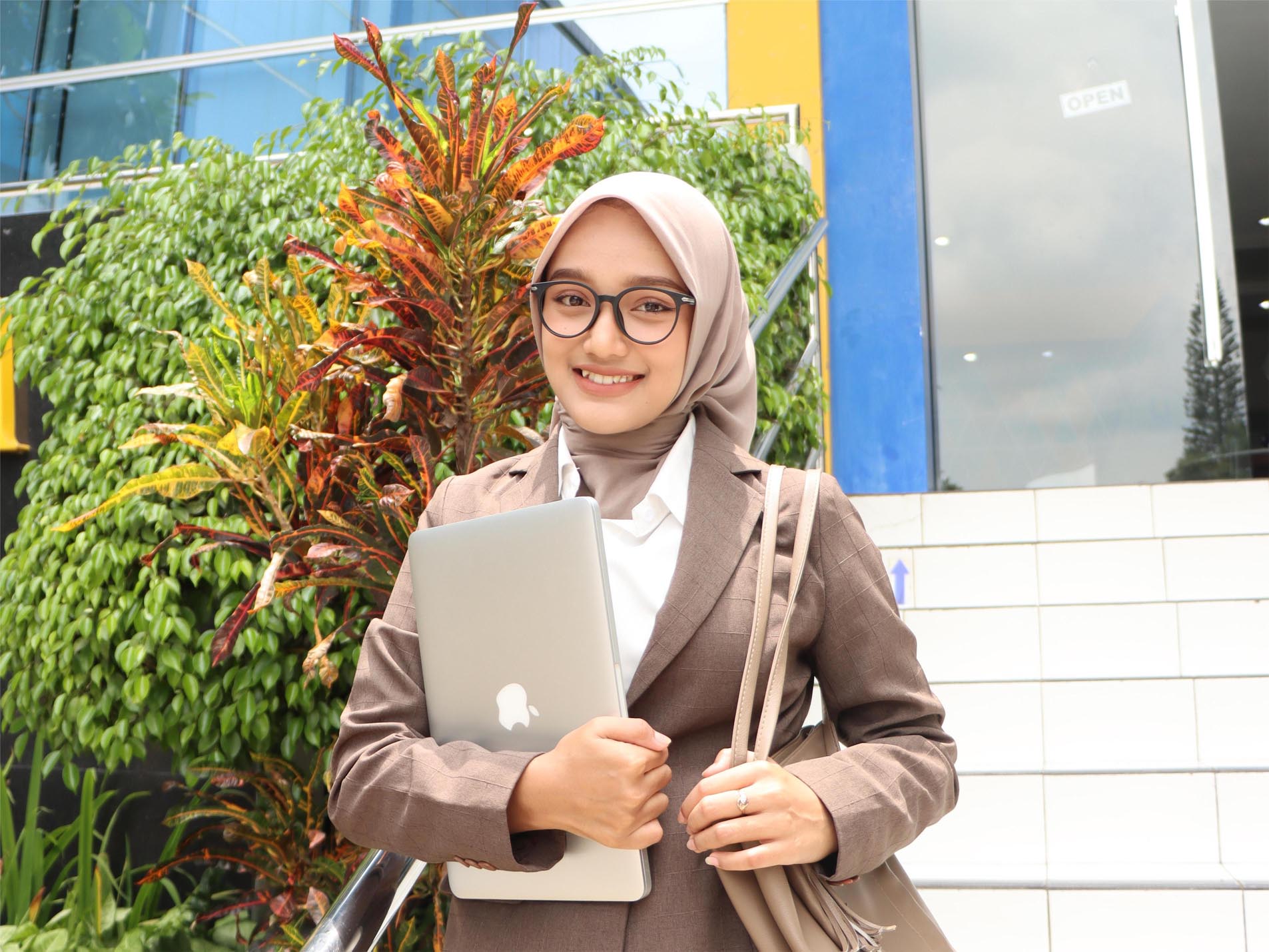 Apa itu Jurusan Perbankan Syariah dan Bagaimana Cara Kuliah Kelas Karyawan?