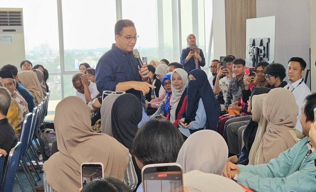 Anies Baswedan Ingatkan AI Tidak Akan Pernah Menggantikan Guru dalam Membentuk Karakter Generasi Bangsa