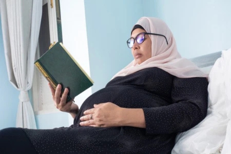 Banyak Ibu Bertanya-Tanya: Surat Apa yang Paling Baik Dibaca Saat Hamil Agar Hati Tenang dan Janin Terjaga?