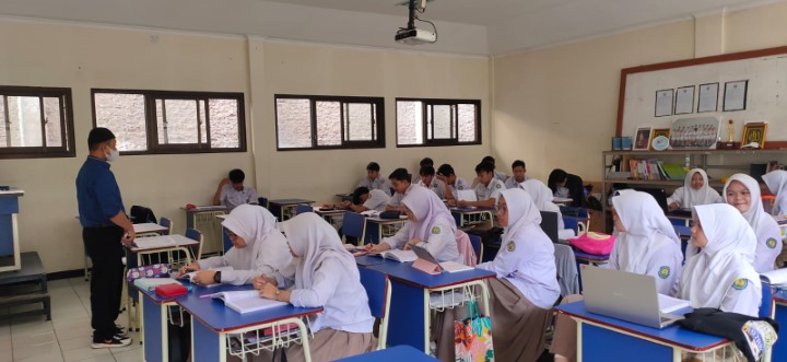 Edukasi Lingkungan: Membangun Kesadaran Kebersihan di Kalangan Santri Pondok Pesantren Modern